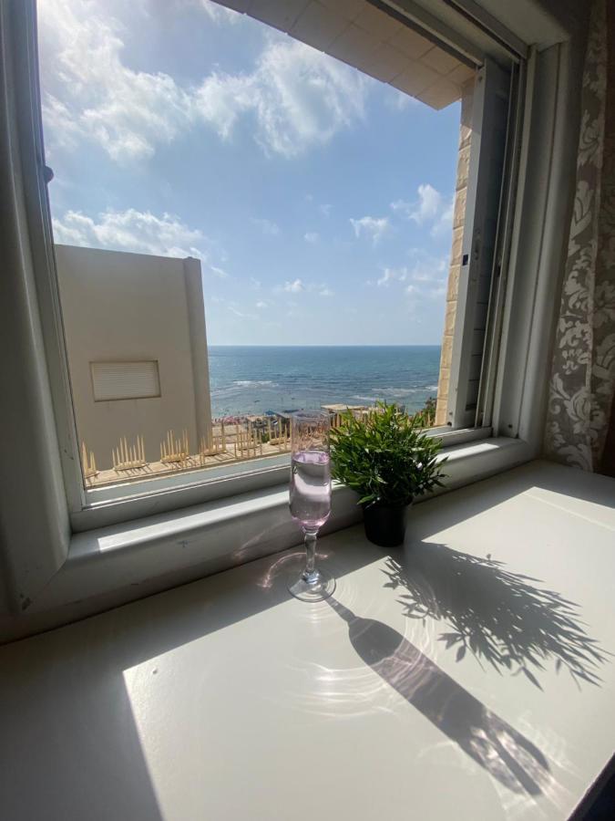 Apartment Oskar Beach Bat Yam Bagian luar foto