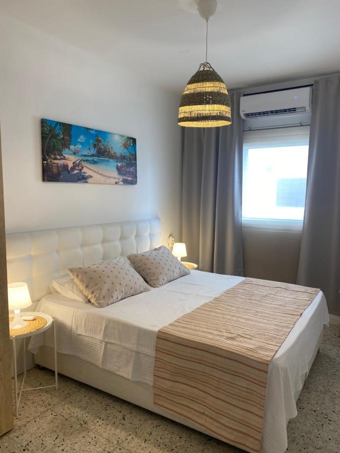 Apartment Oskar Beach Bat Yam Bagian luar foto