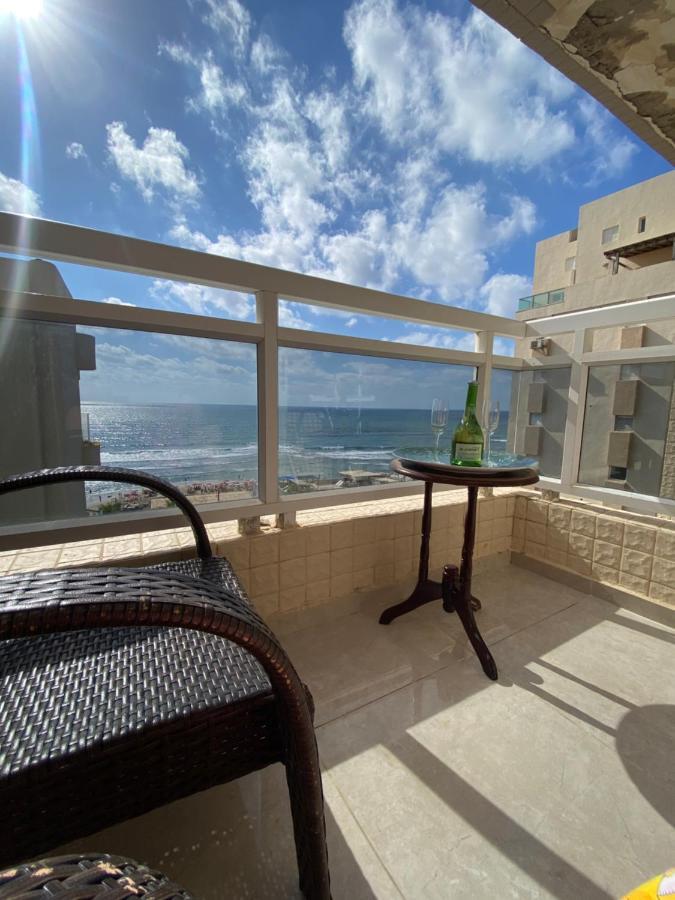Apartment Oskar Beach Bat Yam Bagian luar foto