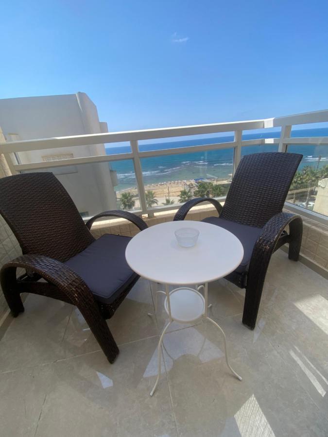 Apartment Oskar Beach Bat Yam Bagian luar foto