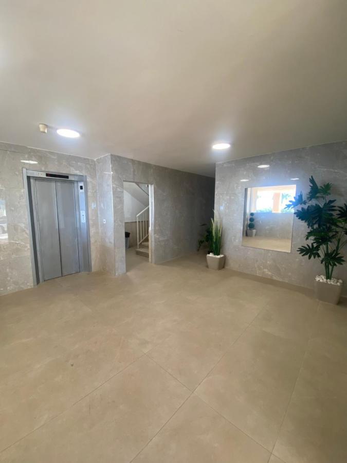 Apartment Oskar Beach Bat Yam Bagian luar foto