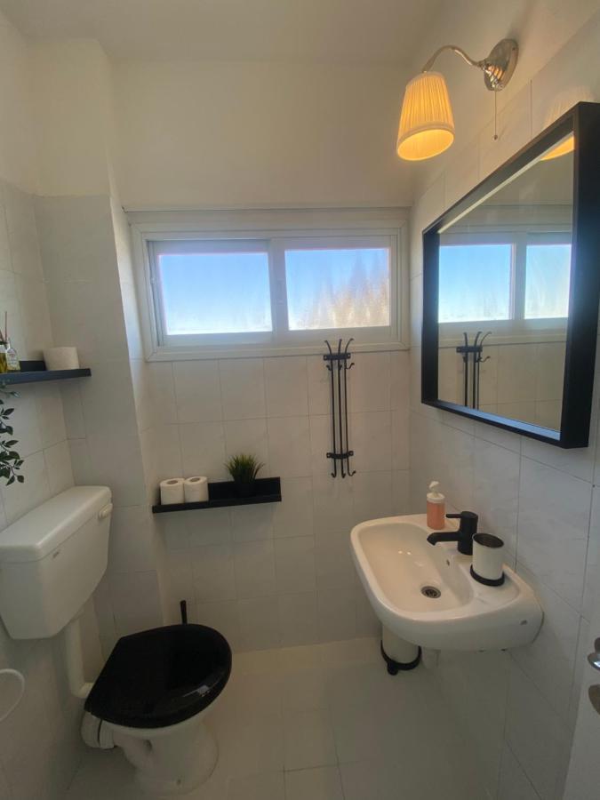 Apartment Oskar Beach Bat Yam Bagian luar foto