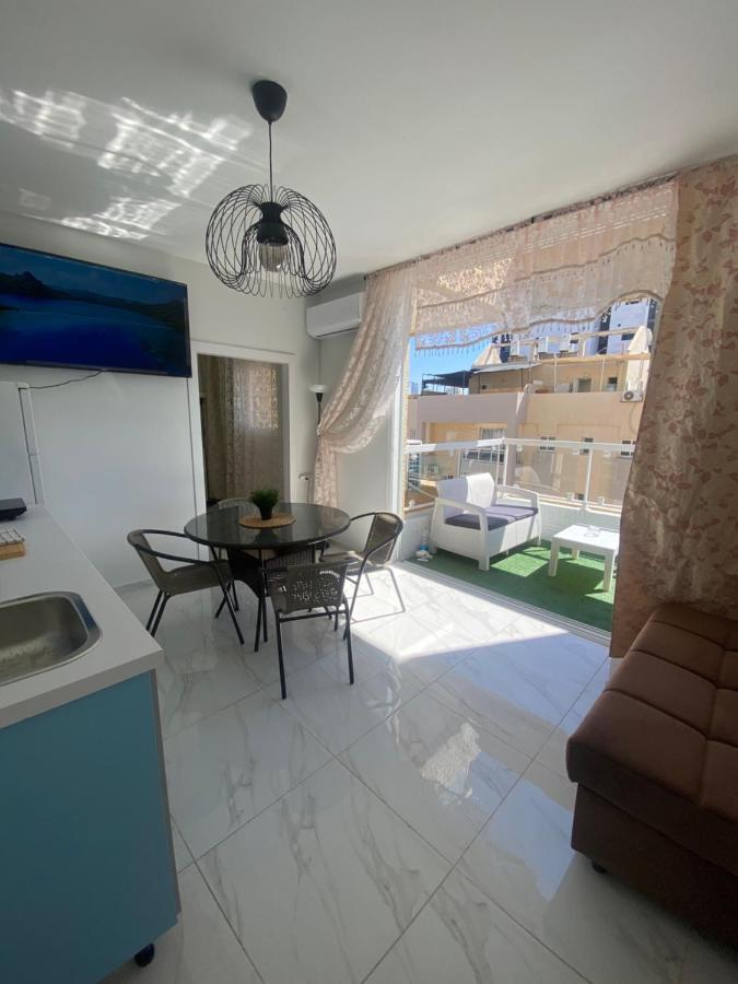 Apartment Oskar Beach Bat Yam Bagian luar foto